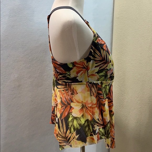Floral Tankini Top - Picture 4 of 11